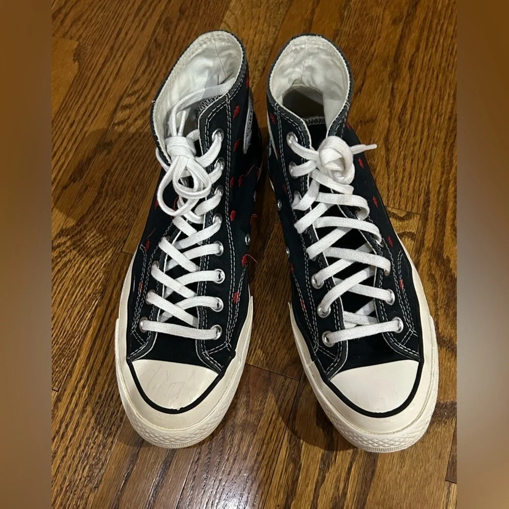 Supreme x Comme des Garçons Converse Black Kiss Print High Tops Size 9